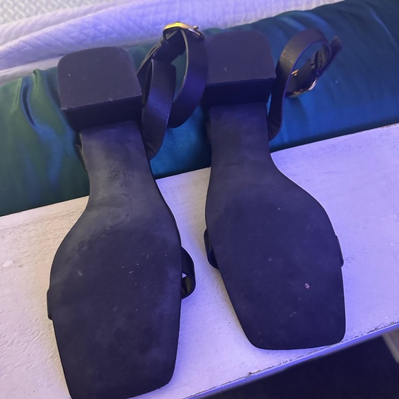 Zara Leather Mid-Height Heel Sandals - Picture 3 of 3